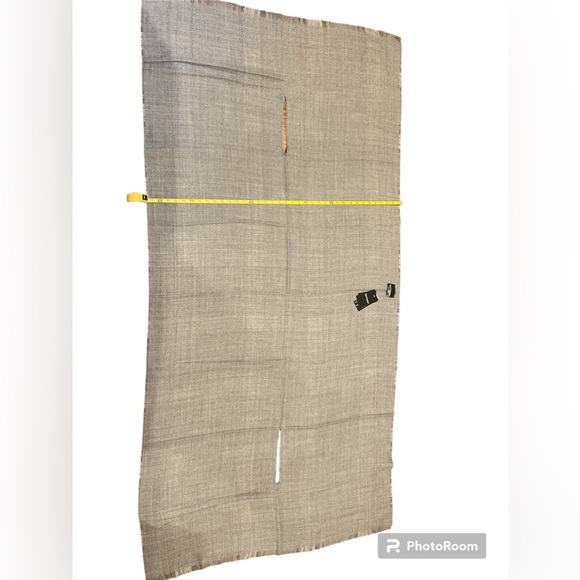 Bloomingdales Reversible poncho scarf - Picture 3 of 4